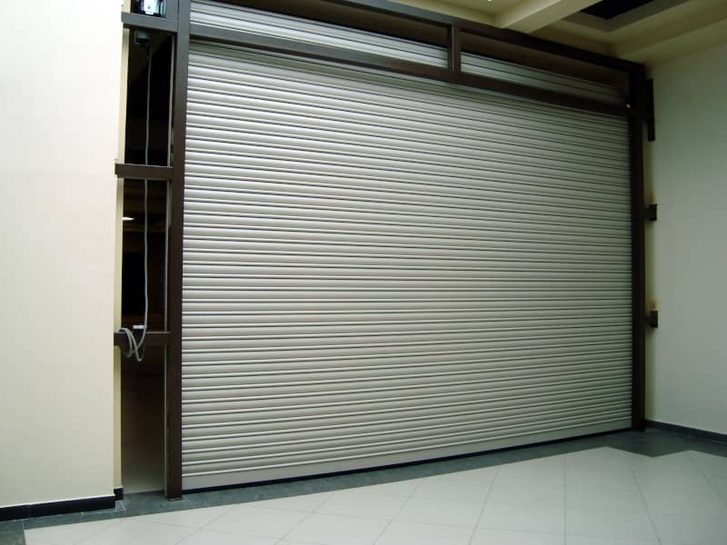 Роллетные ворота DoorHan в Бийске с установкой